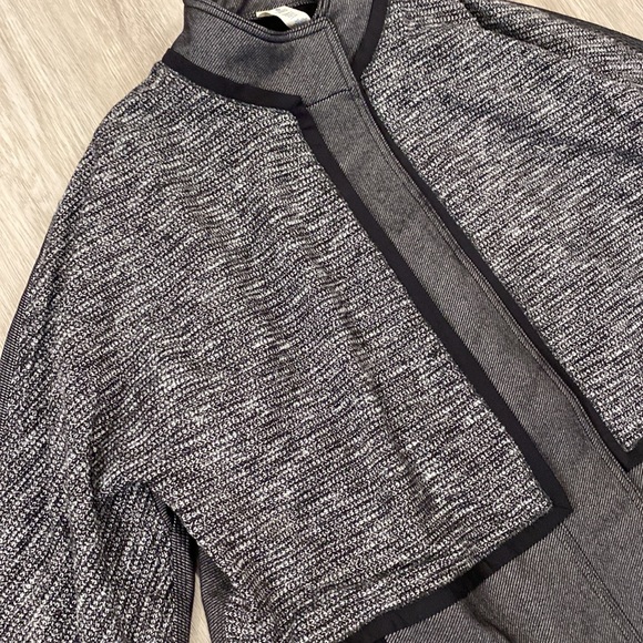 Lululemon | Cocoon Car Coat | Size XS - Picture 11 of 13